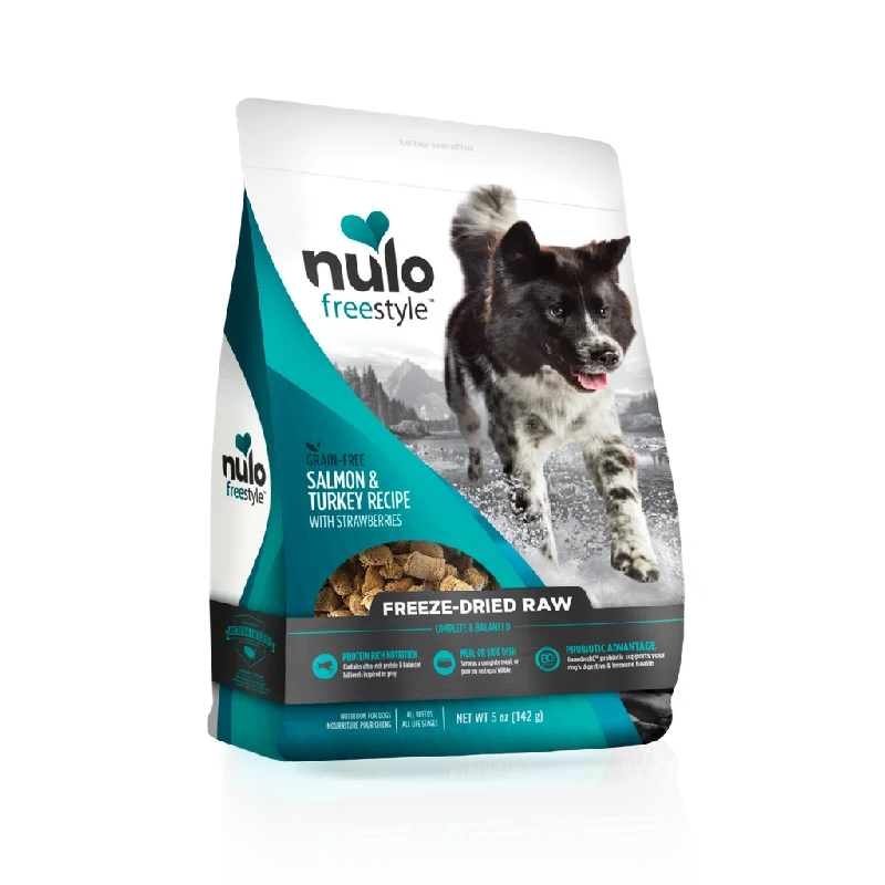 Nulo Freestyle Salmon & Turkey Recipe With Strawberries Freeze-Dried Raw Dog Food